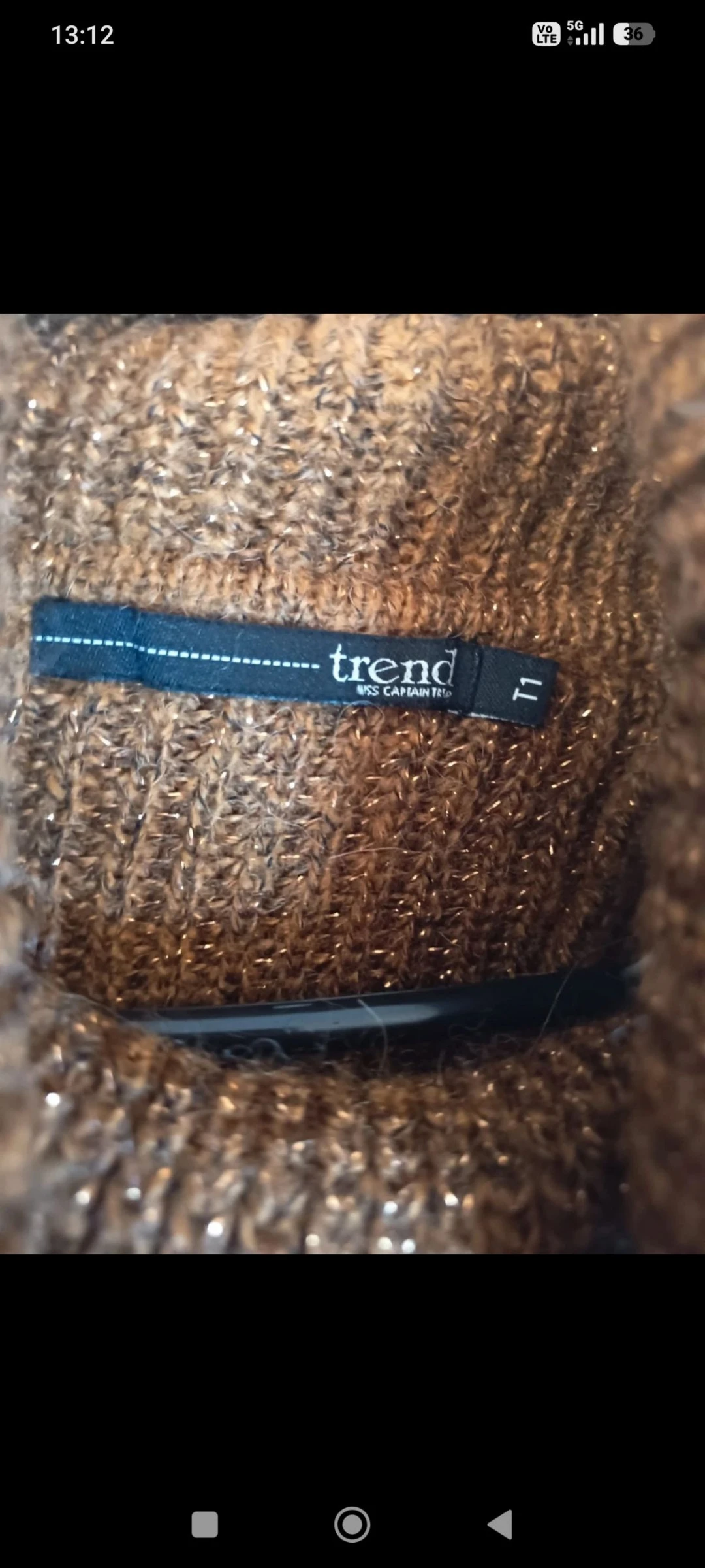 Sleeveless sequined sweater – photo 2